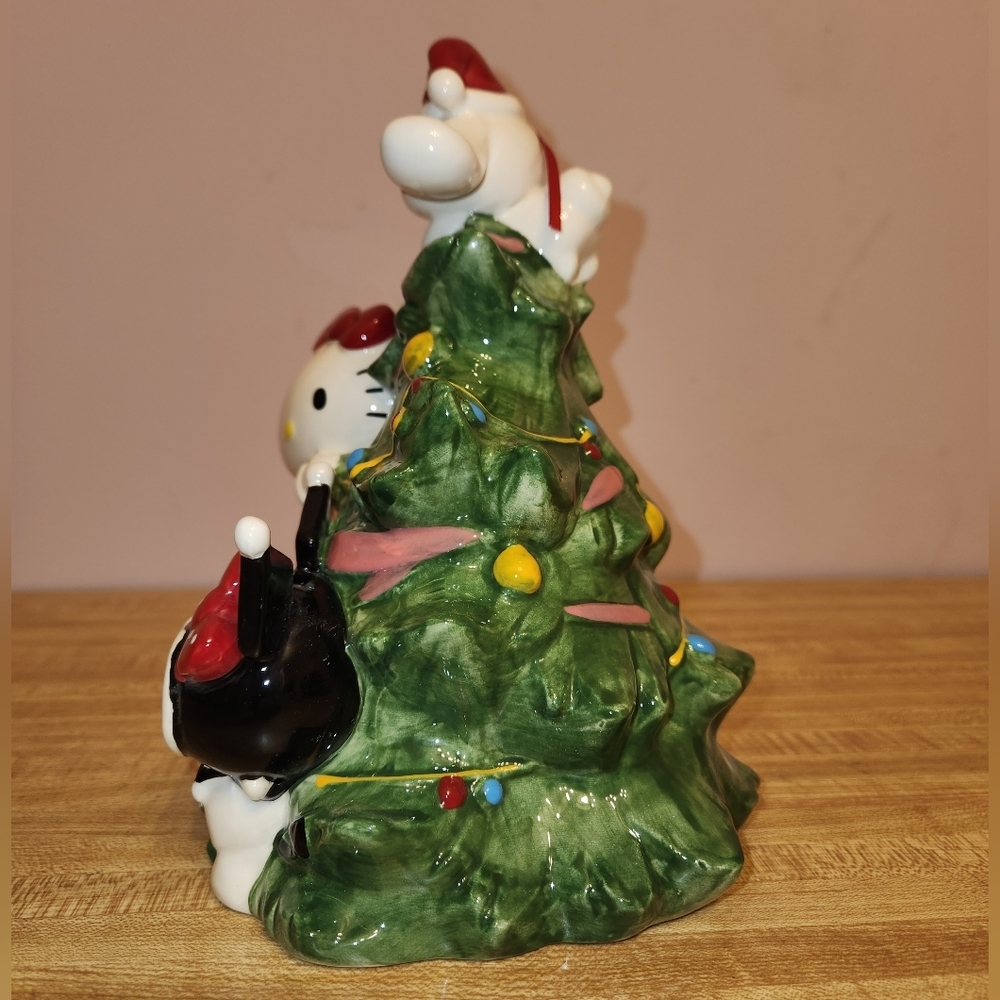 BLUE SKY HELLO KITTY and FRIENDS DECORATING THE TREE FIGURINE - Picture 3 of 9